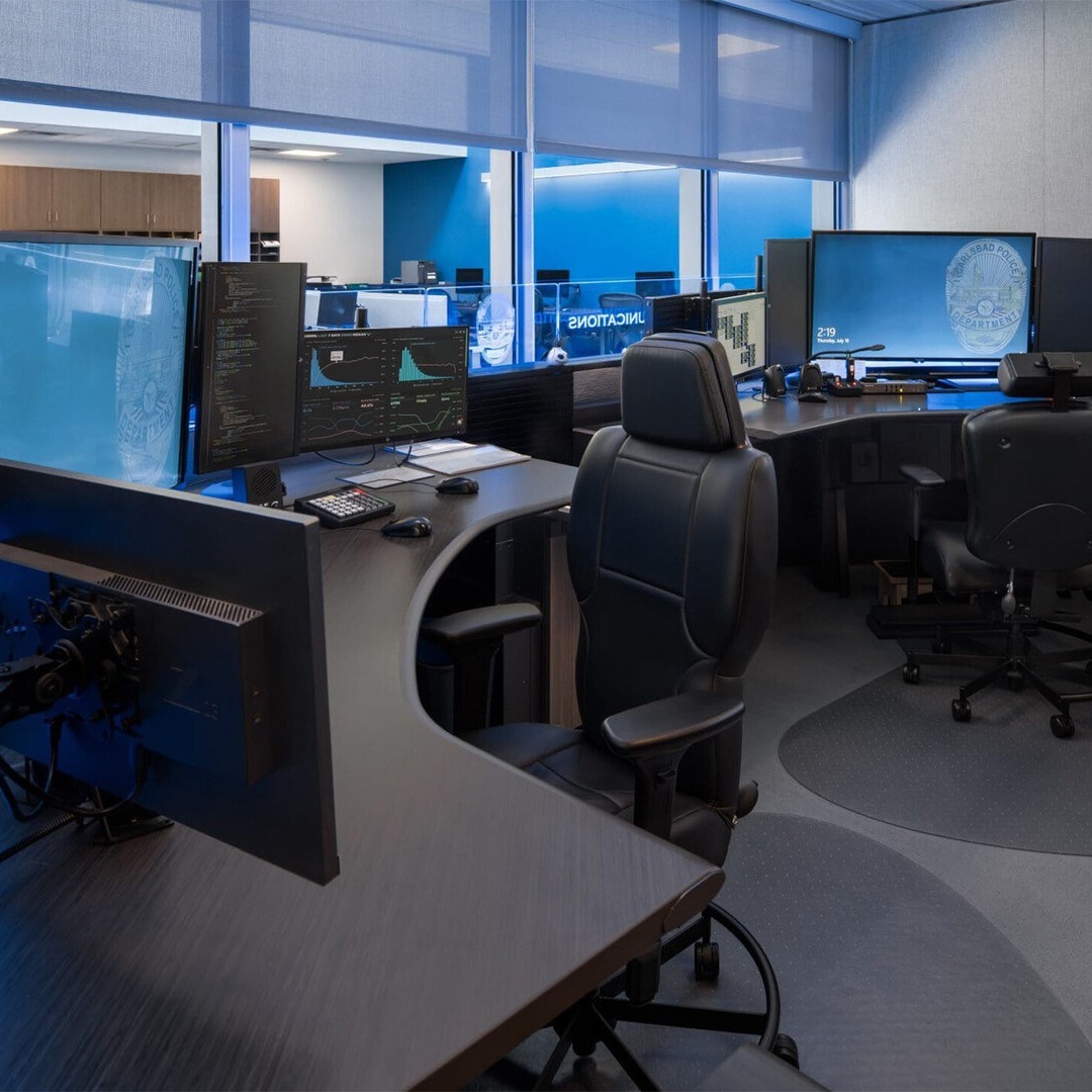 flex-consoles-in-modern-office-1