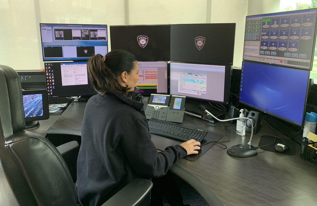 Russ Bassett console furniture at Yale University public safety dispatch center